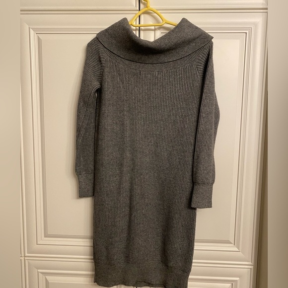 NWT VERO MODA Grey Off the Shoulder Sweater Dress for Women size Medium - Picture 3 of 6